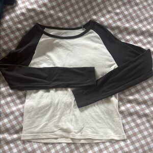 Brandy Melville Long Sleeve